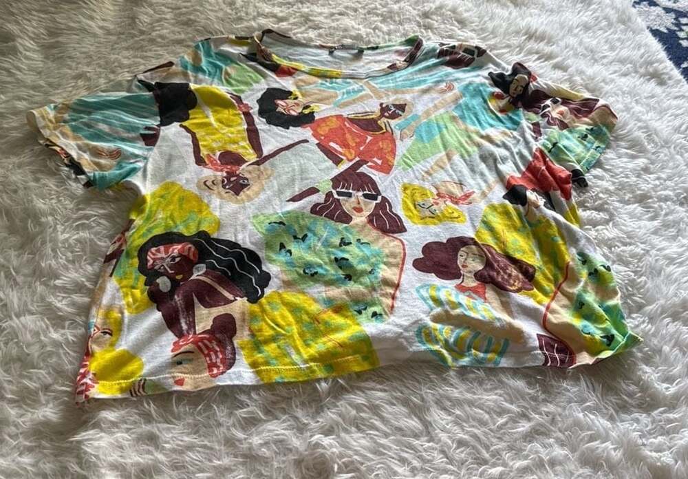 Zara Women's Multicolor‎ Fashion Illustration Graphic Print T-Shirt Size L